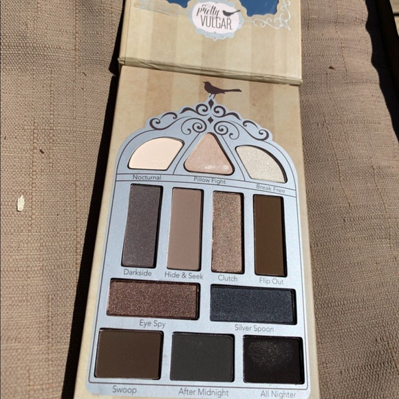 Pretty Vulgar Nightingale eyeshadow palette - Picture 2 of 2